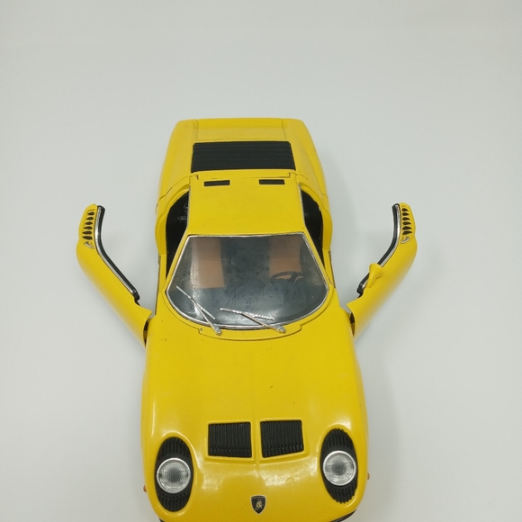 1971 Diecast Lamborghini Anson - Picture 12 of 13